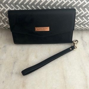 Kate Spade wristlet wallet